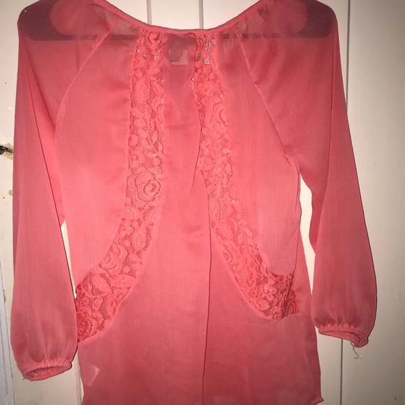 Vanity Blouse - Picture 2 of 2